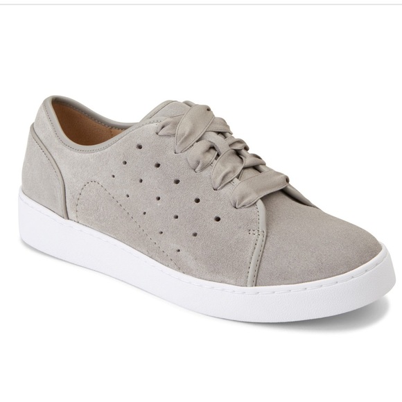 NIB Vionic Splendid Keke Suede Light Grey Sneakers - Picture 13 of 13